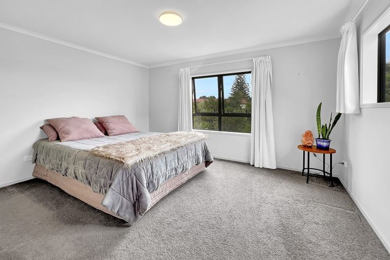 Photo of property in 71 Kaimoana Street, Weymouth, Auckland, 2103