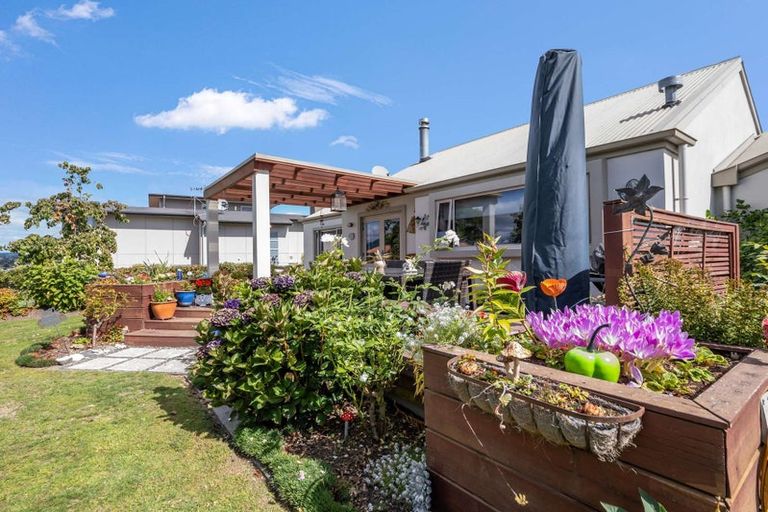 Photo of property in 2 Vaucluse Drive, Nukuhau, Taupo, 3330