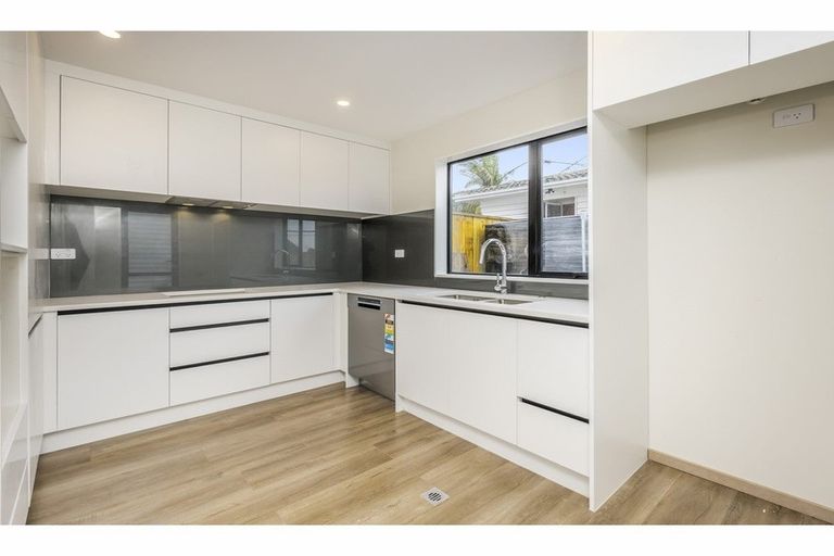 Photo of property in 43b Ashlynne Avenue, Papatoetoe, Auckland, 2025