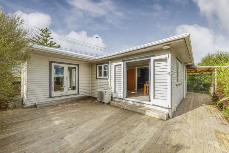 Photo of property in 11 Ngaire Street, Longburn, Palmerston North, 4412