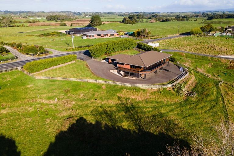 Photo of property in 354 Henwood Road, Hillsborough, New Plymouth, 4372