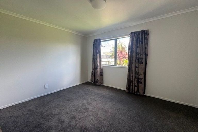 Photo of property in 21 Tranent Road, Mangere, Auckland, 2022