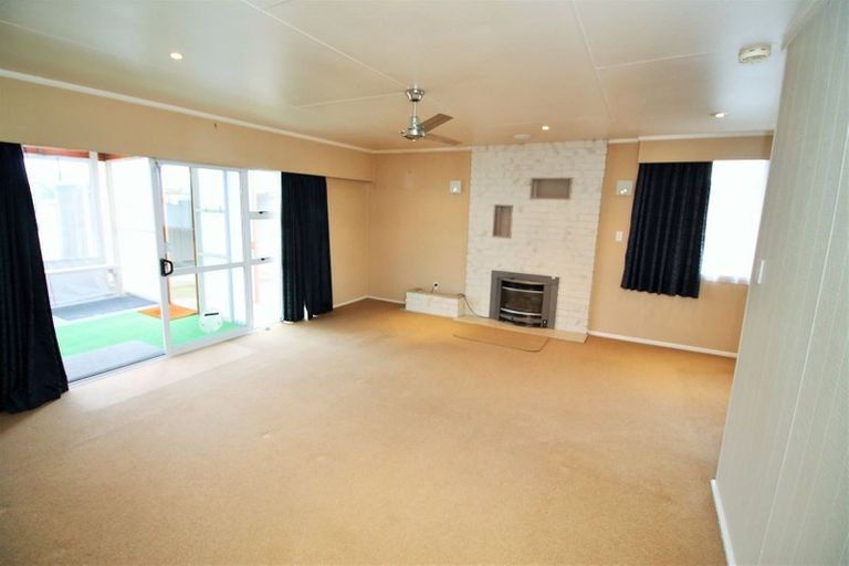 Photo of property in 8 Ngatuku Place, Tokoroa, 3420
