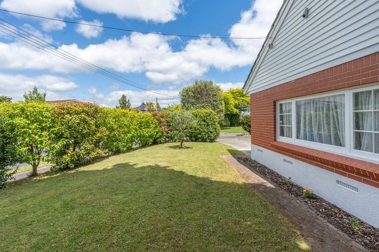 Photo of property in 7 Eton Drive, Hillcrest, Hamilton, 3216