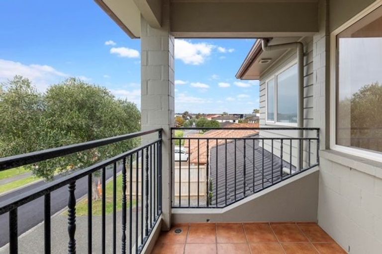 Photo of property in 6 Karson Place, Flat Bush, Auckland, 2016