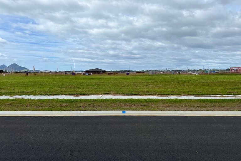 Photo of property in 15 Taurangawaka Road, One Tree Point, 0118