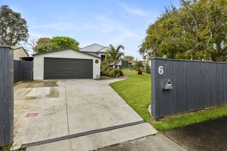 Photo of property in 6 Aratapu Street, Waitara, 4320