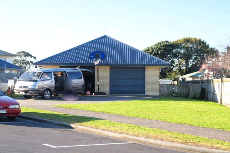 Photo of property in 33 James Street, Mangere East, Auckland, 2024