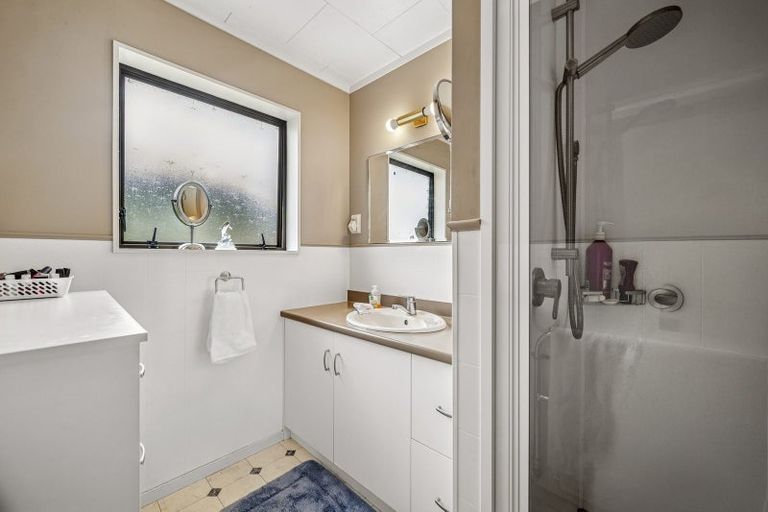 Photo of property in 9b Marguerita Street, Fenton Park, Rotorua, 3010