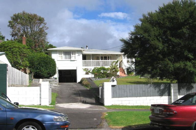 Photo of property in 10 Ribblesdale Road, Henderson, Auckland, 0612