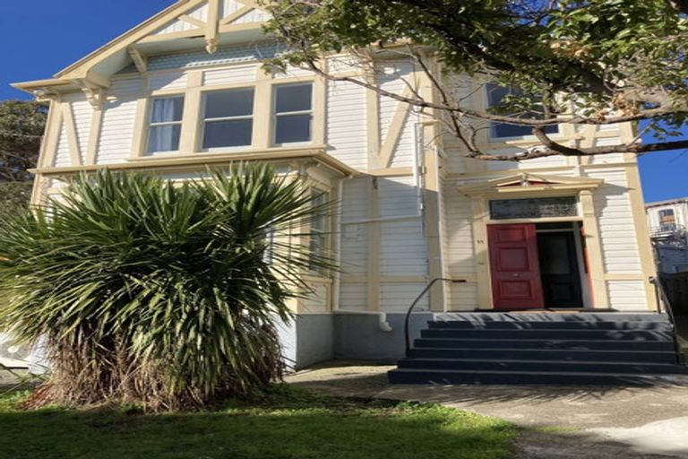 Photo of property in 11 Brougham Street, Mount Victoria, Wellington, 6011