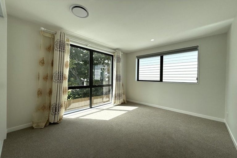 Photo of property in 13d Williams Road, Hobsonville, Auckland, 0618
