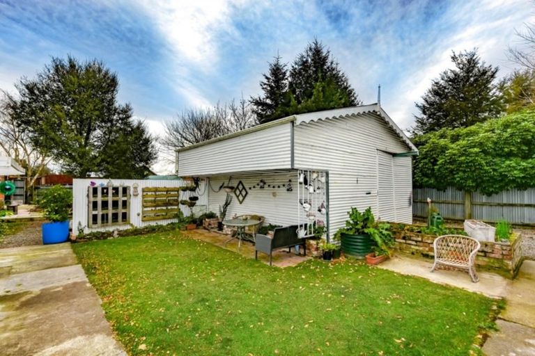 Photo of property in 2 Russell Street, Darfield, 7510