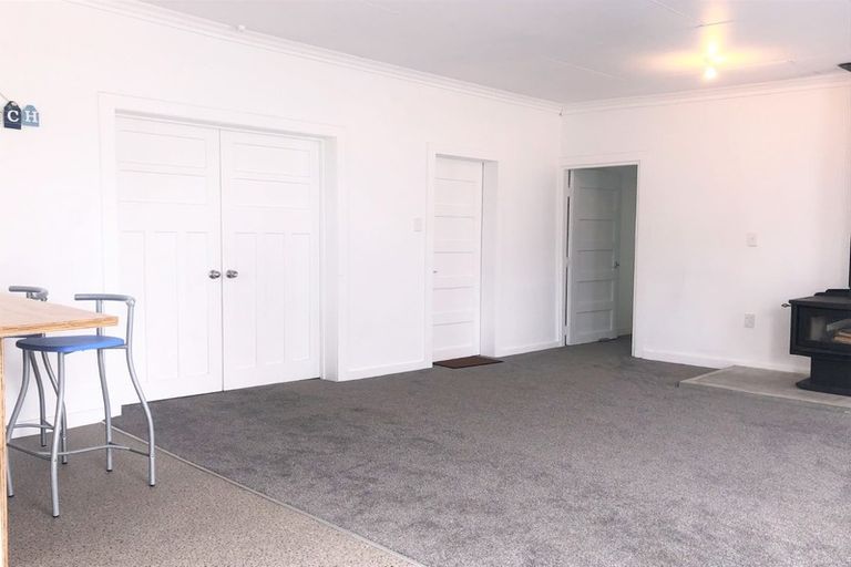 Photo of property in 104 Centennial Avenue, Waitara, 4320