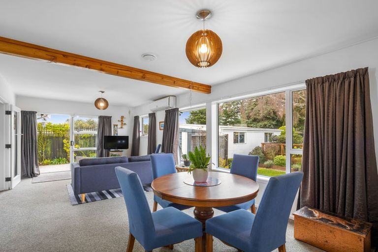 Photo of property in 42 Waratah Street, Avondale, Christchurch, 8061