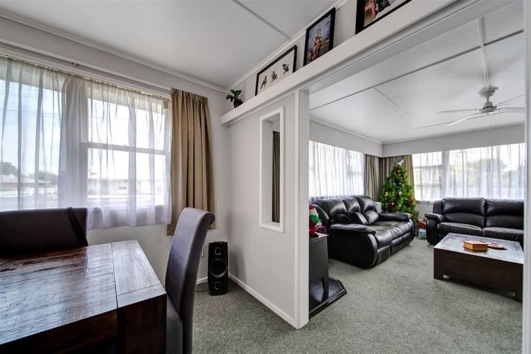 Photo of property in 20 Reid Avenue, Hawera, 4610