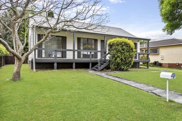 Photo of property in 14 Balloch Street, Randwick Park, Auckland, 2105