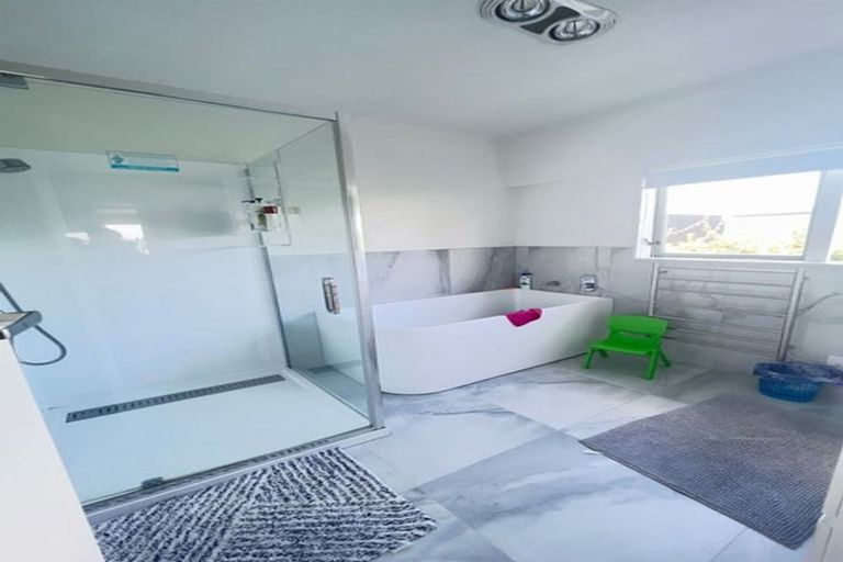 Photo of property in 83 Fisher Parade, Sunnyhills, Auckland, 2010