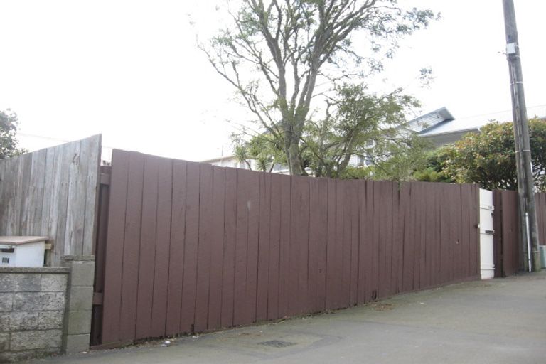 Photo of property in 222 Karori Road, Karori, Wellington, 6012