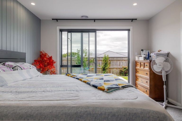 Photo of property in 77 Freedom Drive, Kelvin Grove, Palmerston North, 4414