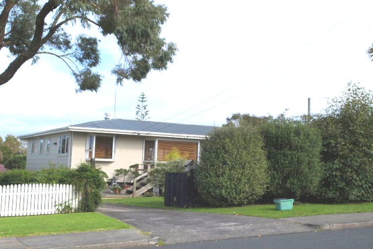 Photo of property in 1/23a Vincent Street, Howick, Auckland, 2014