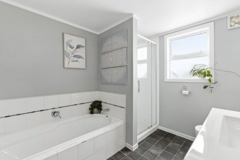 Photo of property in 13 Walton Road, Paraparaumu Beach, Paraparaumu, 5032