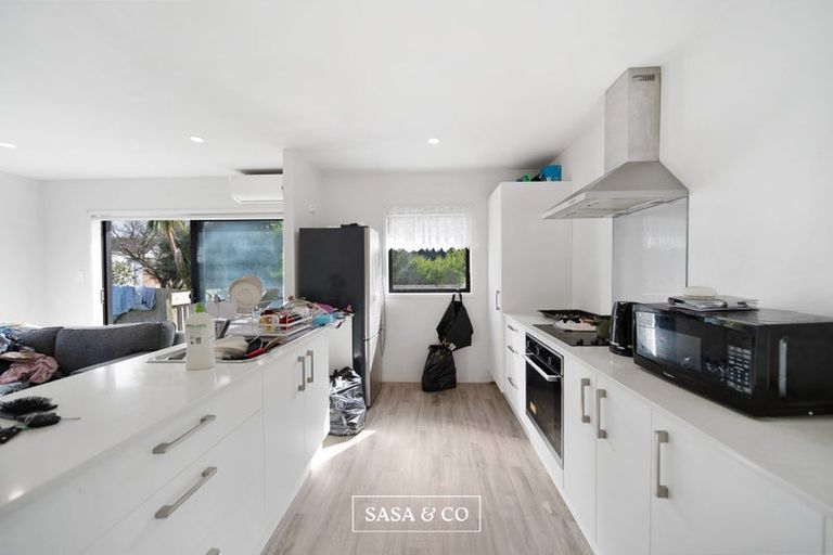 Photo of property in 90 Chelburn Crescent, Mangere East, Auckland, 2024