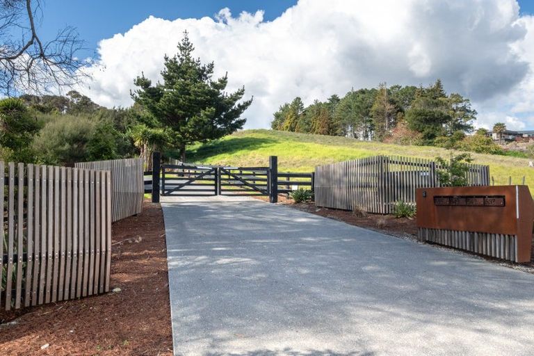 Photo of property in 549 Whitford-maraetai Road, Beachlands, 2571