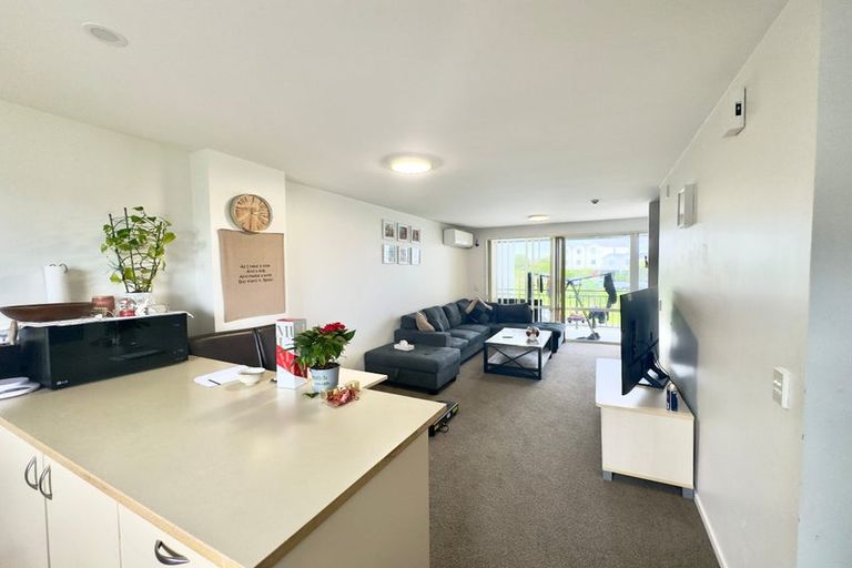 Photo of property in 11 Opito Way, East Tamaki, Auckland, 2013