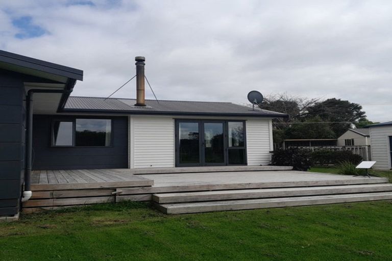 Photo of property in 213 Muhunoa Road East, Ohau, Levin, 5570