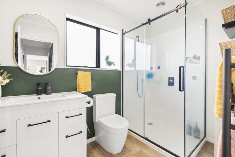 Photo of property in 22 Bowes Crescent, Strathmore Park, Wellington, 6022