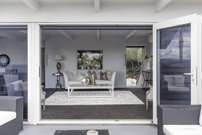 Photo of property in 13 Callender Place, Shelly Park, Auckland, 2014