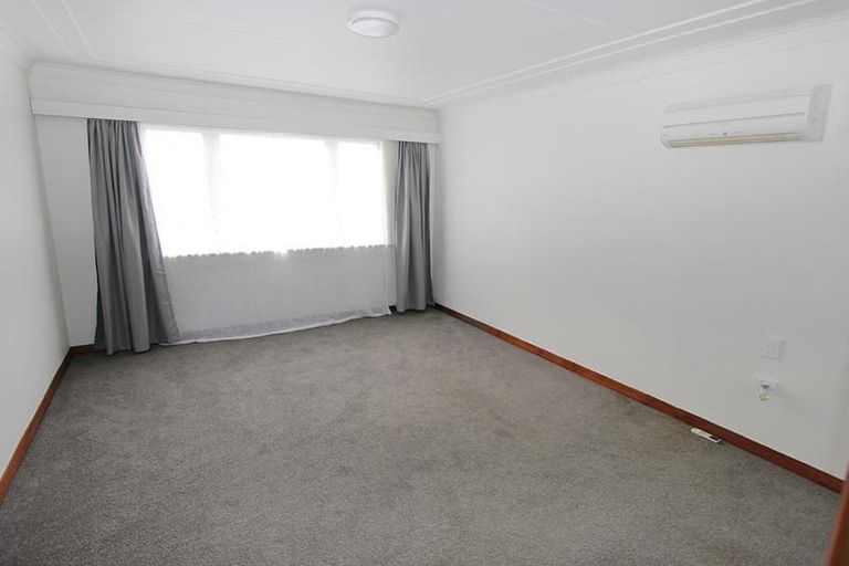 Photo of property in 121 Bay View Road, South Dunedin, Dunedin, 9012