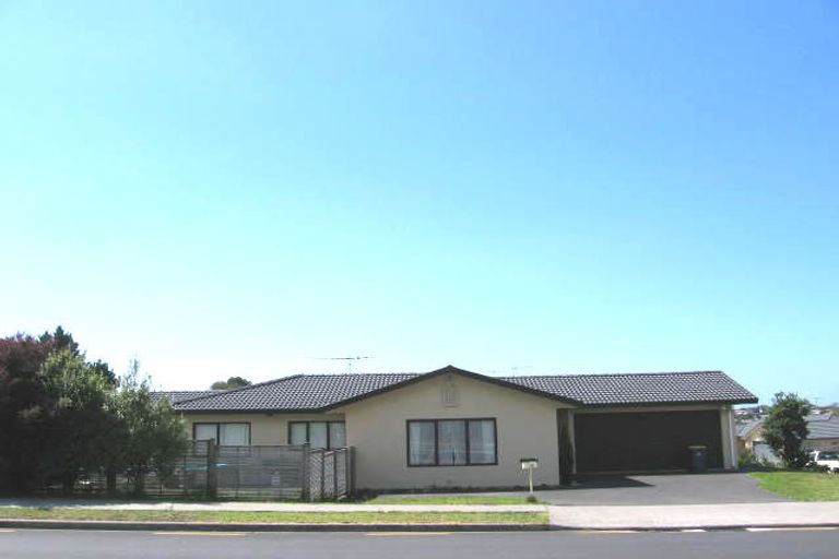 Photo of property in 39 Ian Sage Avenue, Long Bay, Auckland, 0630