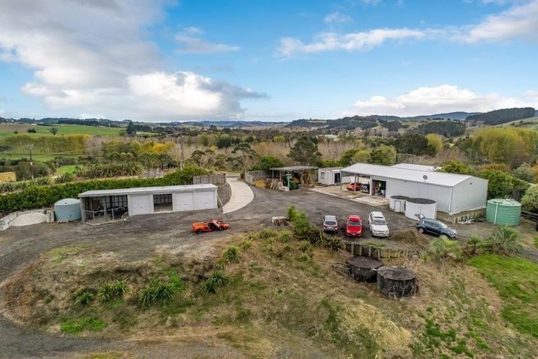 Photo of property in 25 Hull Road, Waitoki, Kaukapakapa, 0871