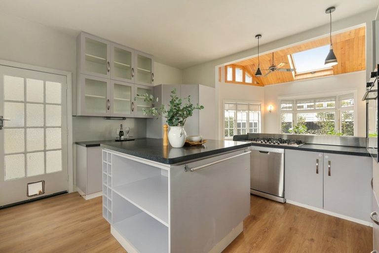 Photo of property in 17 Beckenham Street, Sydenham, Christchurch, 8023