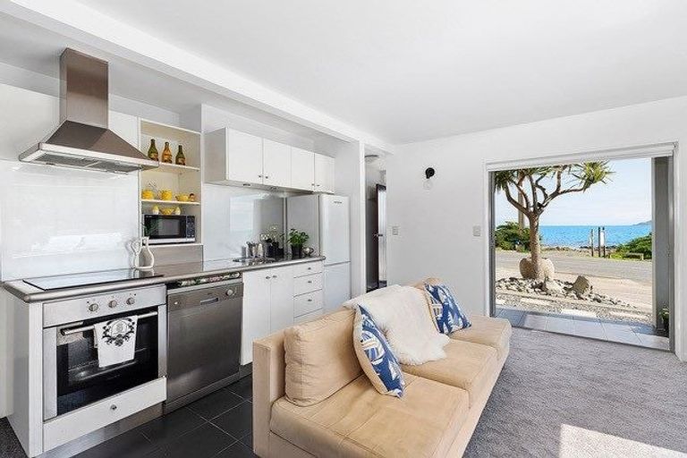 Photo of property in 85a Moana Road, Plimmerton, Porirua, 5026