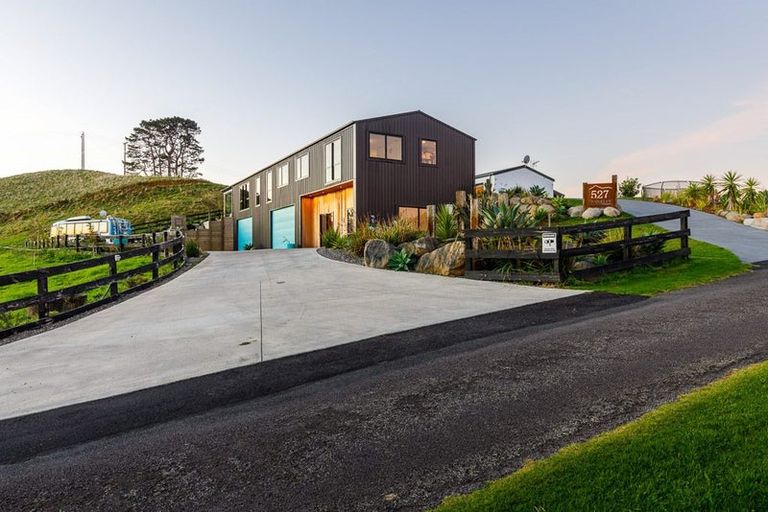 Photo of property in 527 Frankley Road, Hurworth, New Plymouth, 4371