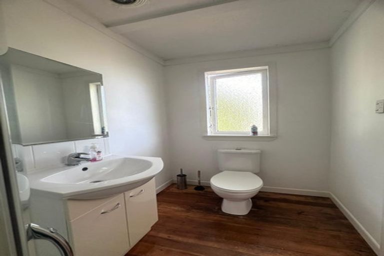 Photo of property in 73 Beach Road, Pahurehure, Papakura, 2113