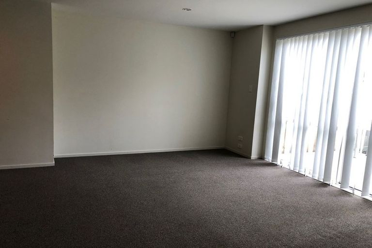 Photo of property in 61 Phar Lap Crescent, Takanini, 2112