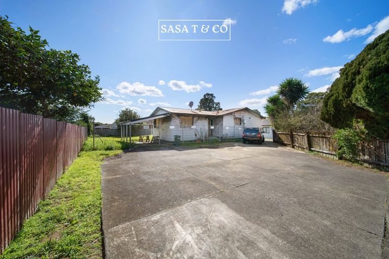 Photo of property in 90 Chelburn Crescent, Mangere East, Auckland, 2024