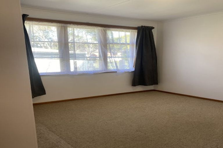 Photo of property in 10 Huia Grove, Elderslea, Upper Hutt, 5018