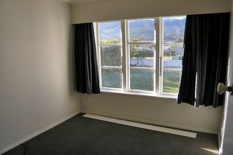 Photo of property in 201 Wellington Road, Wainuiomata, Lower Hutt, 5014