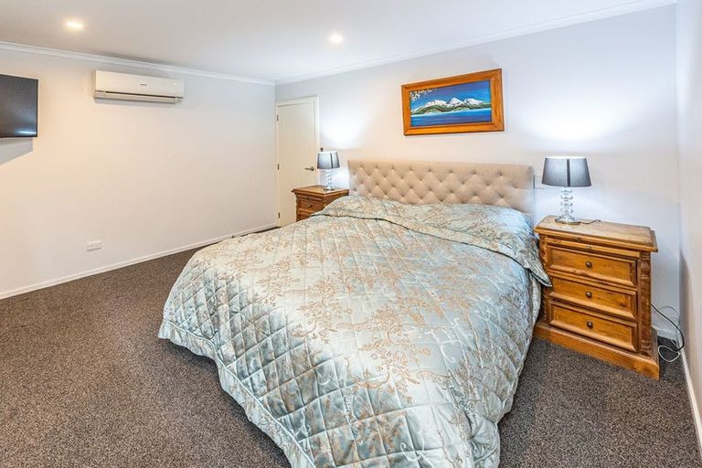 Photo of property in 18 Wanganui Road, Marton, 4710