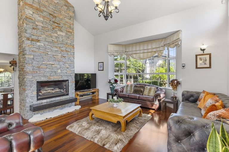 Photo of property in 74 Travis View Drive, Fairview Heights, Auckland, 0632