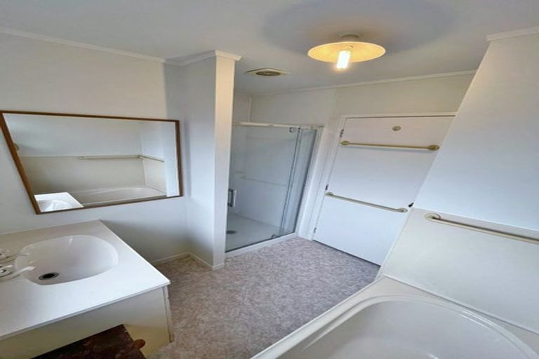 Photo of property in 6/37a Glengarry Road, Glen Eden, Auckland, 0602