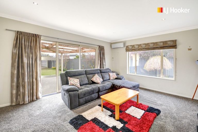 Photo of property in 16 Showgate Crescent, Mosgiel, 9024