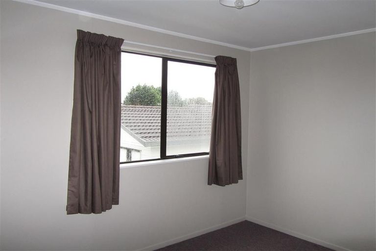 Photo of property in 4/1 Rebecca Rise, Weymouth, Auckland, 2103