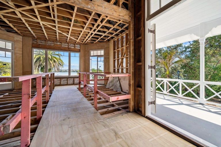 Photo of property in 7 Beresford Street, Bayswater, Auckland, 0622