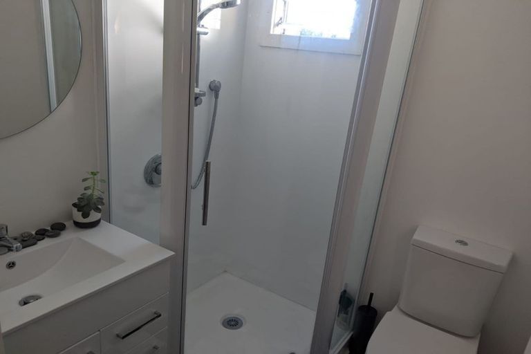 Photo of property in 9-9a Spencer Road, Hospital Hill, Napier, 4110